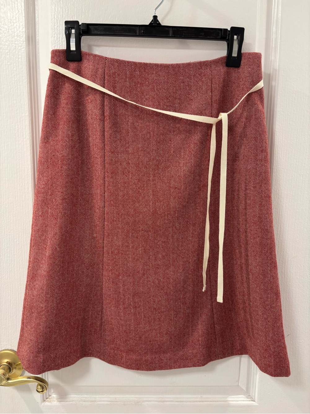J. Crew Vintage Preppy Wool Red Herringbone A-Line Skirt with Cream Tie size 4